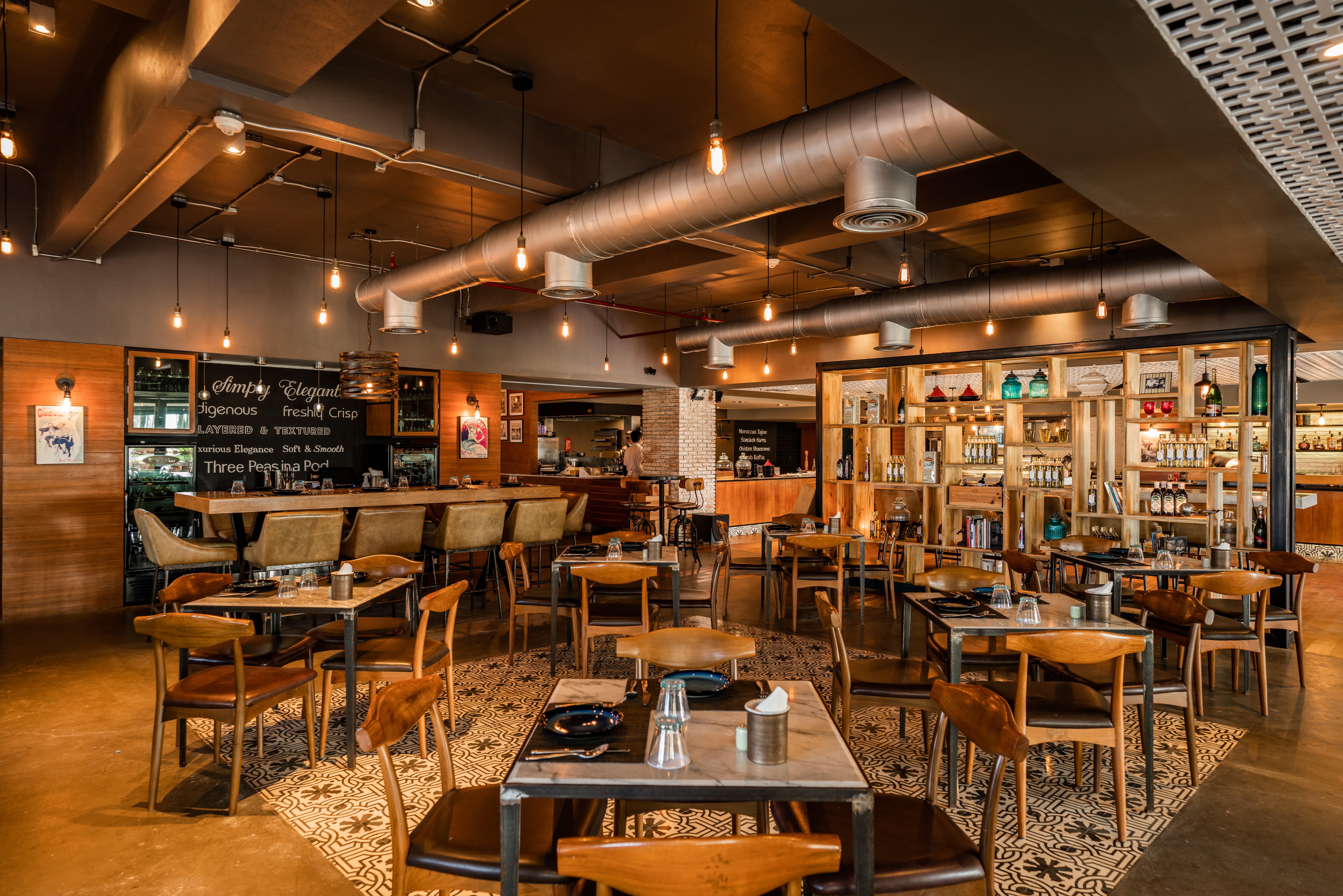 Saii Laguna Phuket Bang Tao Beach  Buitenkant foto Interior of the restaurant